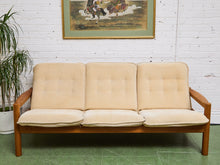 Load image into Gallery viewer, Domino Mobler Sofa
