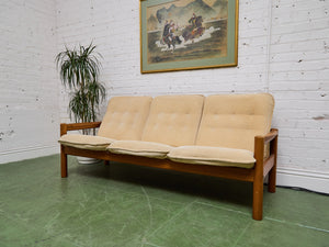 Domino Mobler Sofa
