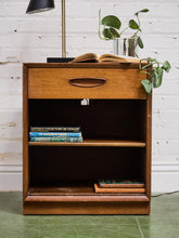Load image into Gallery viewer, Henredon Nightstand
