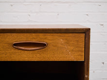 Load image into Gallery viewer, Henredon Nightstand
