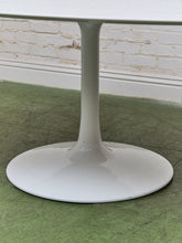 Load image into Gallery viewer, Daisy Oval Dining Table in All White

