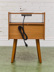 Ari Pair of Nightstands