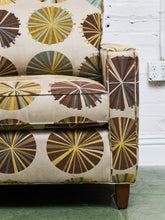 Load image into Gallery viewer, Retro Vintage Pinwheel Sofa
