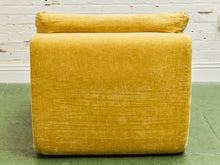 Load image into Gallery viewer, Yellow Gold Low Profile Lounge
