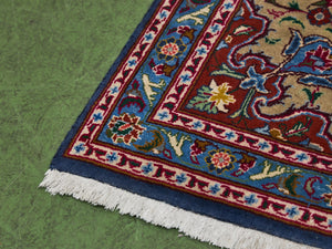 Vintage 7 ‘x 3 1/2 ‘ Rug
