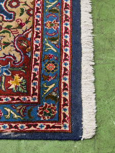 Vintage 7 ‘x 3 1/2 ‘ Rug