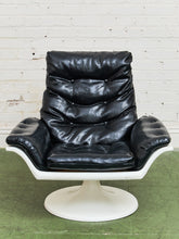 Load image into Gallery viewer, Futuristic Atomic Chair
