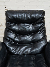 Load image into Gallery viewer, Futuristic Atomic Chair
