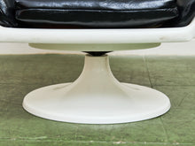 Load image into Gallery viewer, Futuristic Atomic Chair
