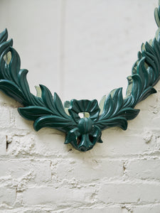 Round Leaf-Wrapped Mirror – Sculptural Green Resin Frame