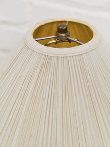 Cream Vintage Ball Lamp