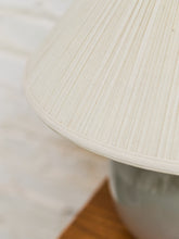 Load image into Gallery viewer, Cream Vintage Ball Lamp
