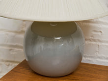Load image into Gallery viewer, Cream Vintage Ball Lamp
