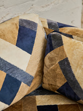 Load image into Gallery viewer, 1970s Geometric Vintage Sofa

