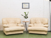 Load image into Gallery viewer, Leather Italian Club Chair
