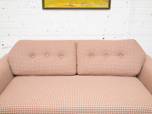Desmond Loveseat in Houndstooth