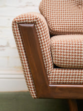 Load image into Gallery viewer, Desmond Loveseat in Houndstooth
