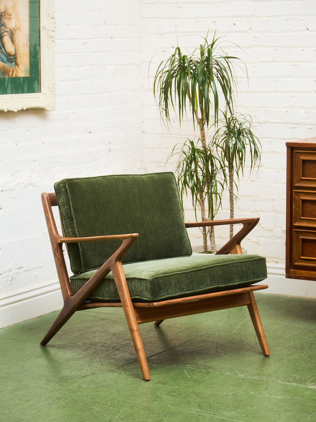 Ziggy Walnut Lounge Chair in Green