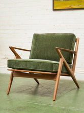 Load image into Gallery viewer, Ziggy Walnut Lounge Chair in Green
