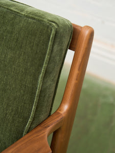 Ziggy Walnut Lounge Chair in Green