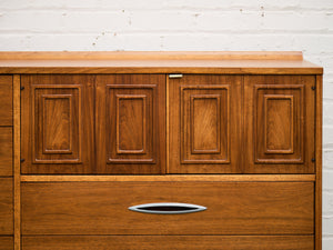 Broyhill Premier Sculptra Magna Mid Century 8 Drawer Highboy Dresser