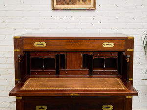 Late 19th English Walnut Georgian Chest of Drawers With Desk Pullout