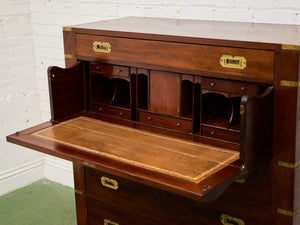Late 19th English Walnut Georgian Chest of Drawers With Desk Pullout