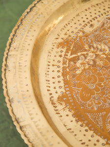Mid-Century Round Brass Tray Coffee Table With Spider Leg Base