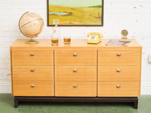 American of Martinsville Light Wood 9 Drawer Dresser