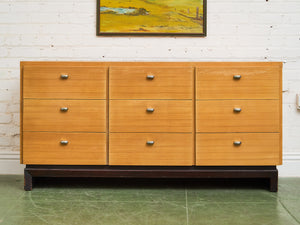 American of Martinsville Light Wood 9 Drawer Dresser