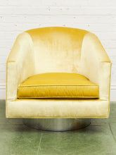 Load image into Gallery viewer, Milo Baughman Vintage Swivel Chair
