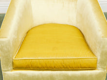 Load image into Gallery viewer, Milo Baughman Vintage Swivel Chair
