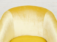 Load image into Gallery viewer, Milo Baughman Vintage Swivel Chair
