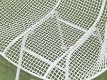 Load image into Gallery viewer, Vintage Mid Century Modern Russell Woodard Sculptura Chair
