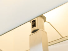 Load image into Gallery viewer, Sleek Modernist Lamp
