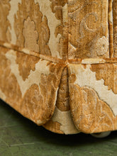 Load image into Gallery viewer, 1970s Velvet Damask loveseat  Sofa
