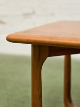 Load image into Gallery viewer, Lane Side Table
