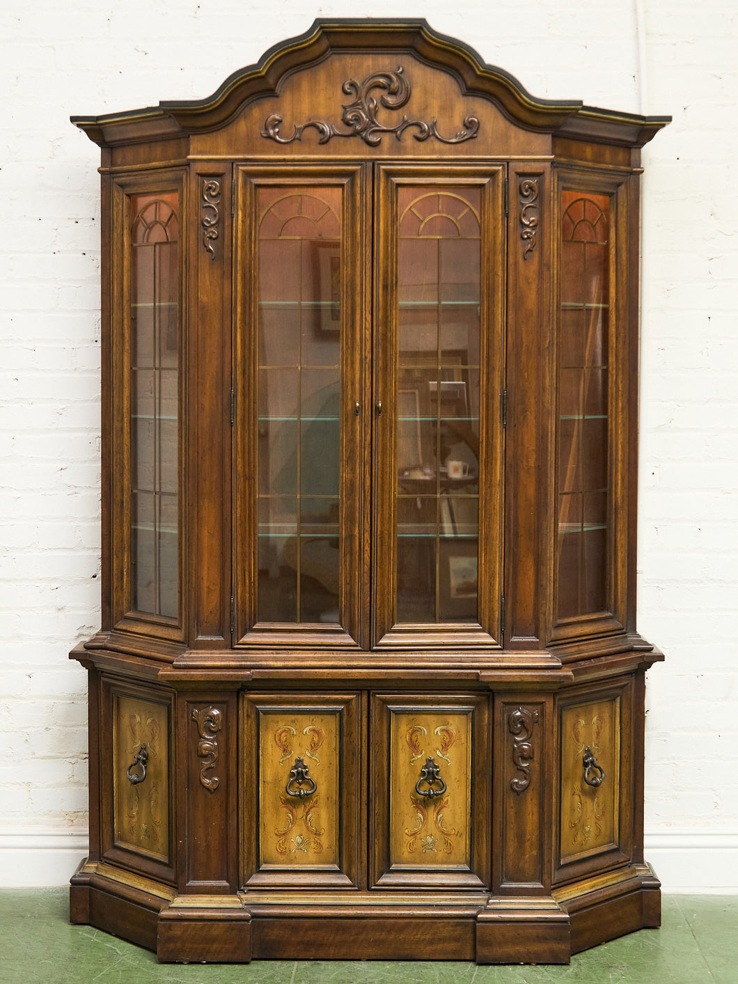 Drexel Heritage Hutch
