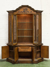 Load image into Gallery viewer, Drexel Heritage Hutch
