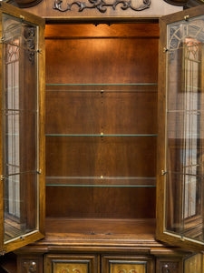 Drexel Heritage Hutch