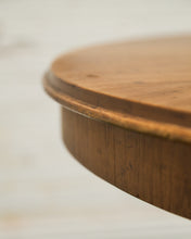 Load image into Gallery viewer, Distinguished Heritage Brand Dining Table
