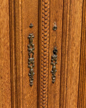 Load image into Gallery viewer, Renaissance Revival Henry ll Style Hutch
