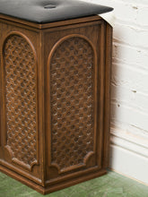 Load image into Gallery viewer, Vintage Hamper 1960’s Style
