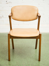 Load image into Gallery viewer, T-Rex Chair in Cantina Peanut

