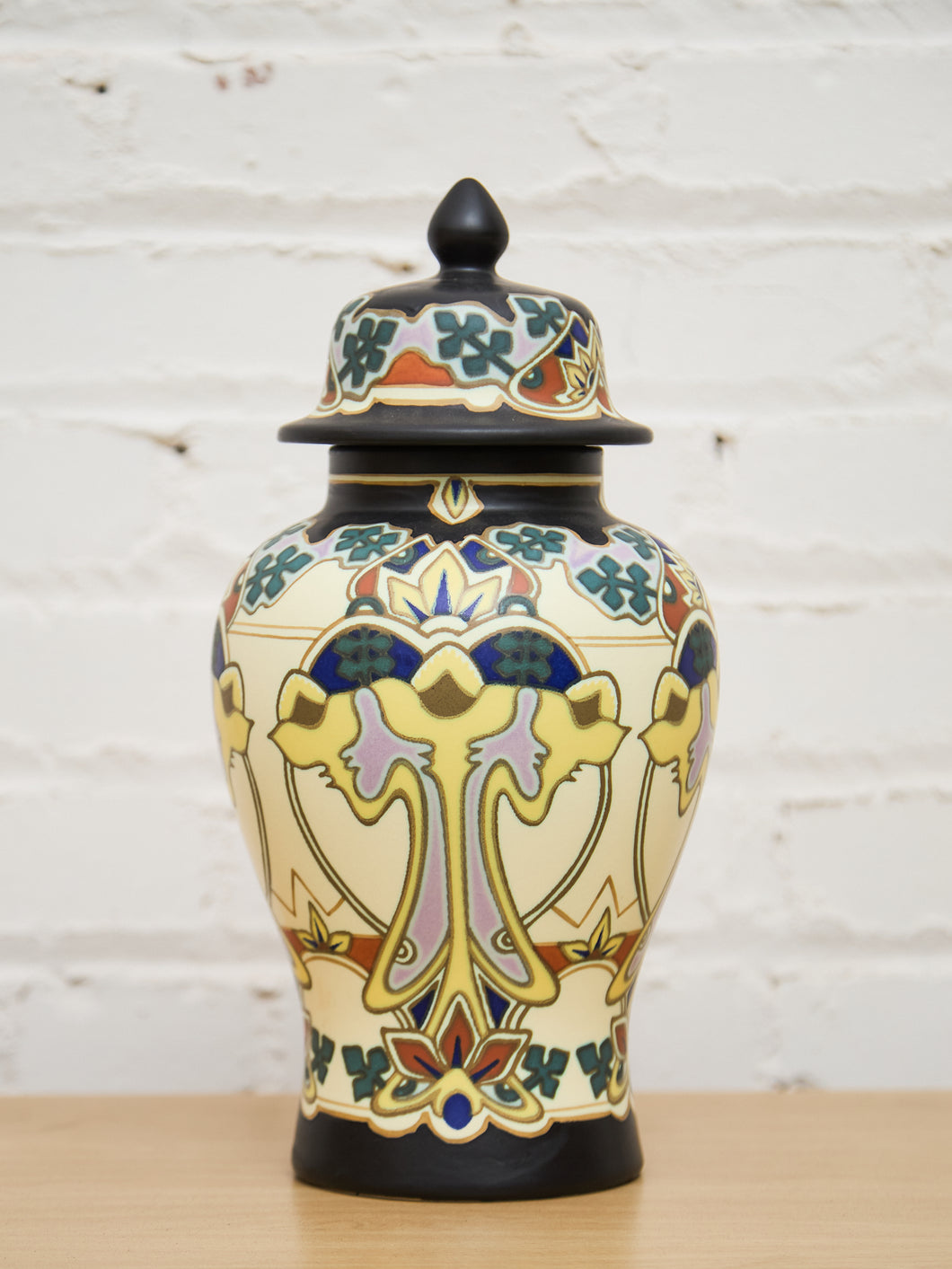 Beautiful Large Delft Royal Goedewaagen Iris Lidded Jar