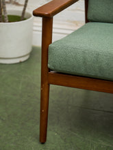 Load image into Gallery viewer, Danish Style Lounger in Green
