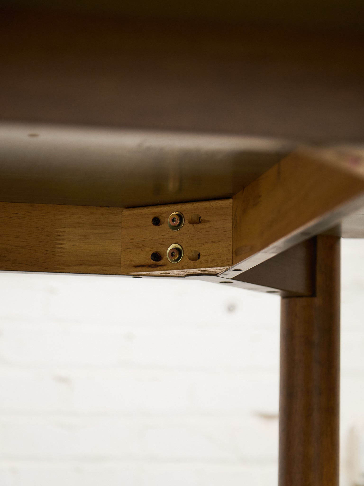 13017 Table Kyle Dining Table – Sunbeam Vintage