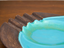 Load image into Gallery viewer, Vintage Teardrop Ashtray
