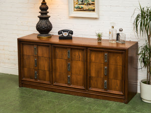 Vintage 9 Drawer 70’s Dresser