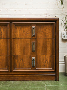 Vintage 9 Drawer 70’s Dresser